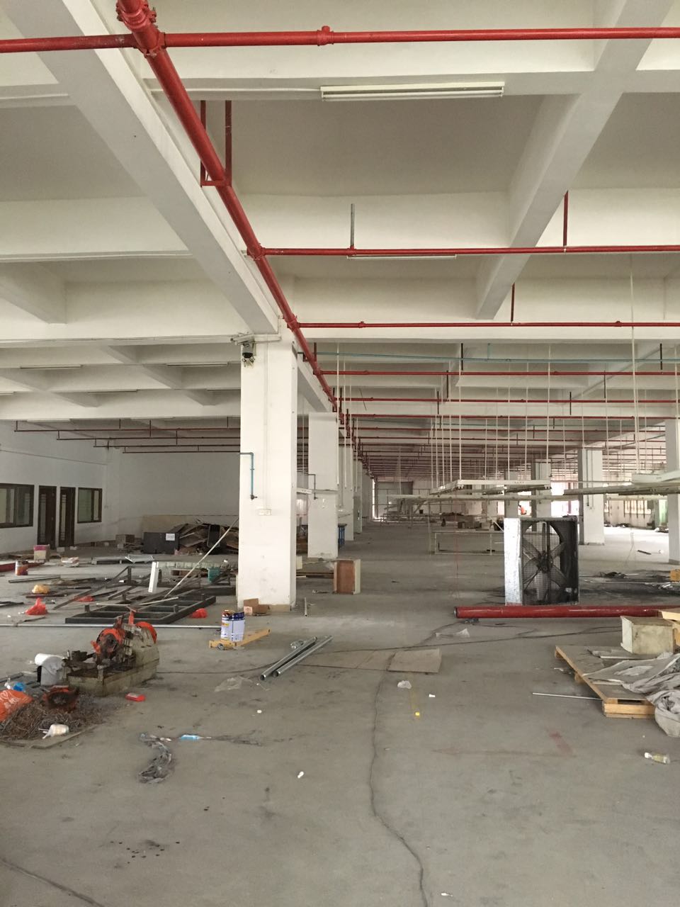 東莞清溪寫(xiě)字樓設(shè)計(jì)裝修瓷磚地板磚推薦 恒鑫建筑裝飾工程有限公司專業(yè)服務(wù)